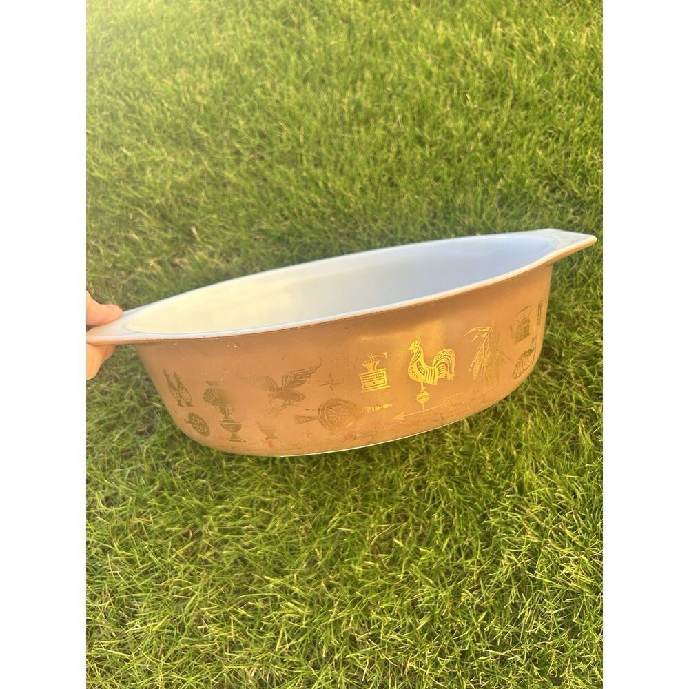 Vintage Pyrex EARLY AMERICAN Oval 2 1/2 Qt Casserole Baking Dish #045